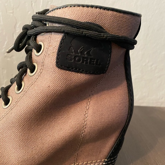 SOREL 1964 PREMIUM WEDGE BOOTS - WOMEN'S - Picture 11 of 16